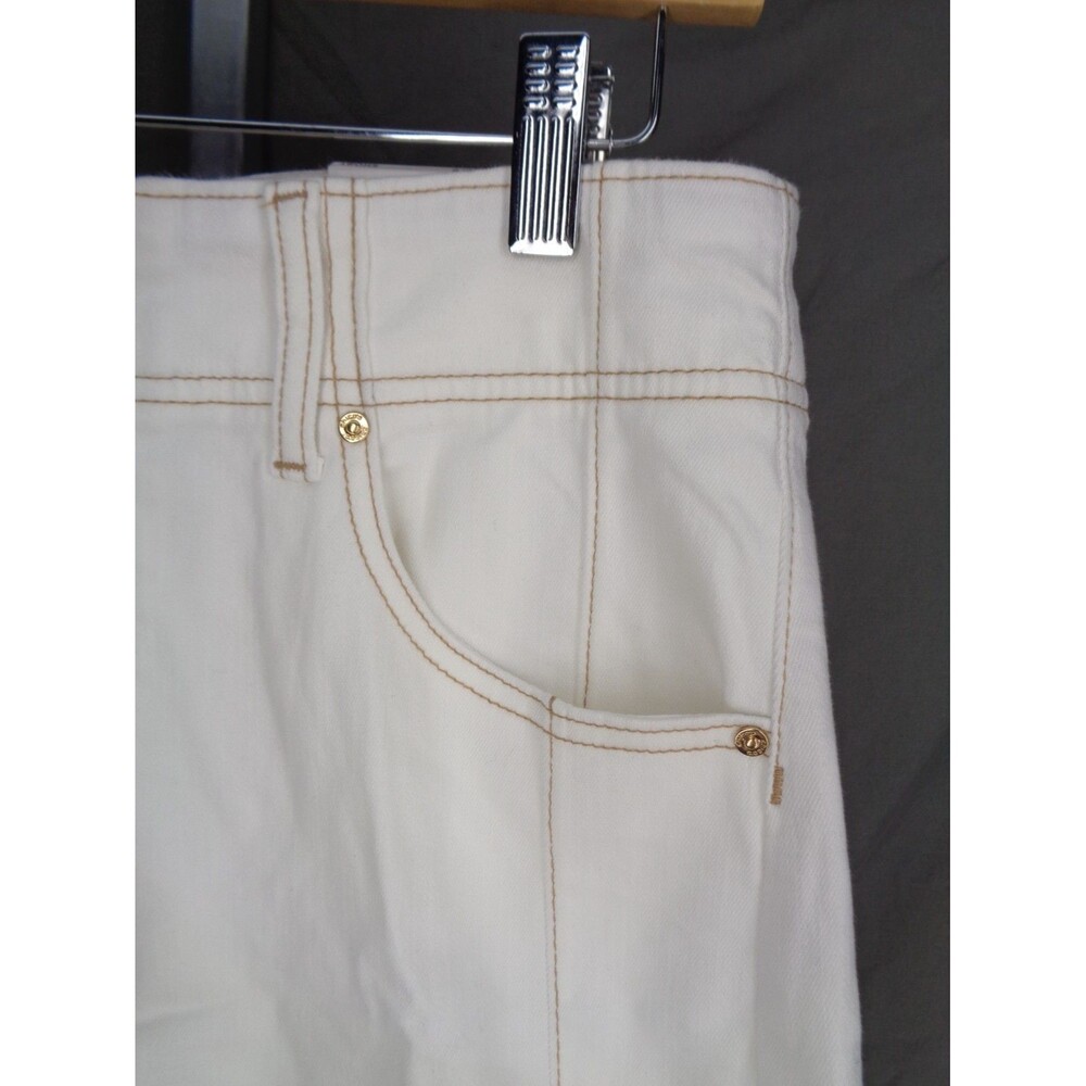 Chicos Alabaster Pull On Denim Shorts Coastal Beach Size 0.5 (6) Small New - Picture 5 of 12